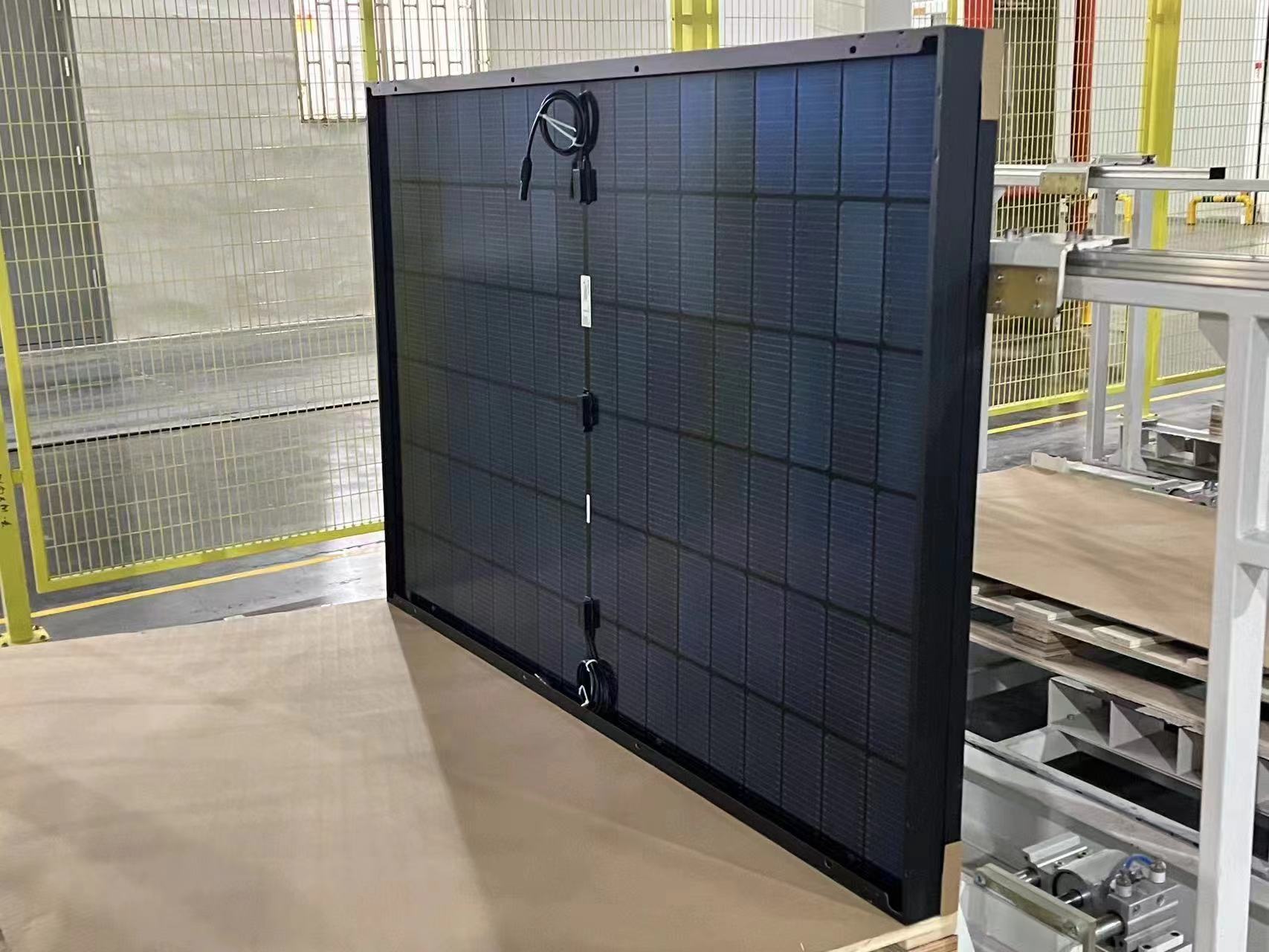 Brightway Solar 435W N Tipo Bifacial Double Glass 108 células com quadro preto para a família